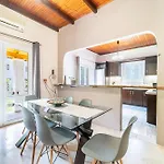 Apartamento Giourgas House *