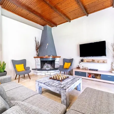 Giourgas House *