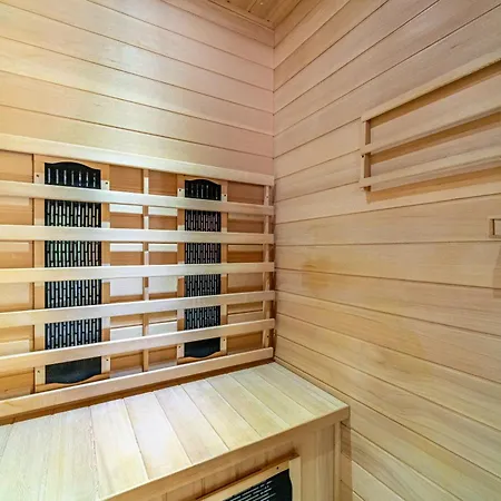 Giourgas House Chlomatianá